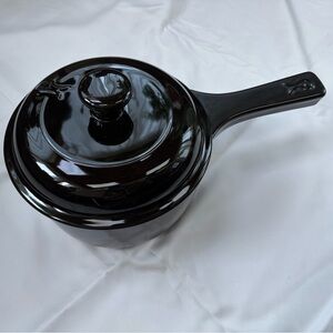 Xtrema 1 quart Traditions Saucepan with Lid (like new)